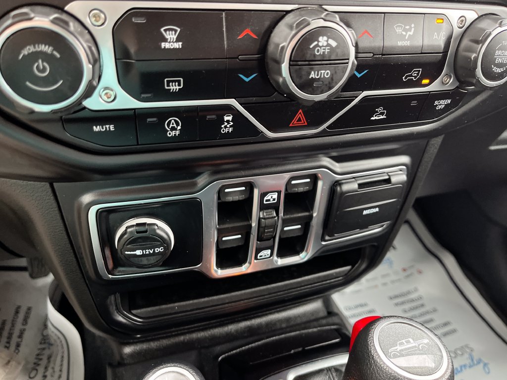Used 2023 Jeep Gladiator Sport AWD/4WD image 21