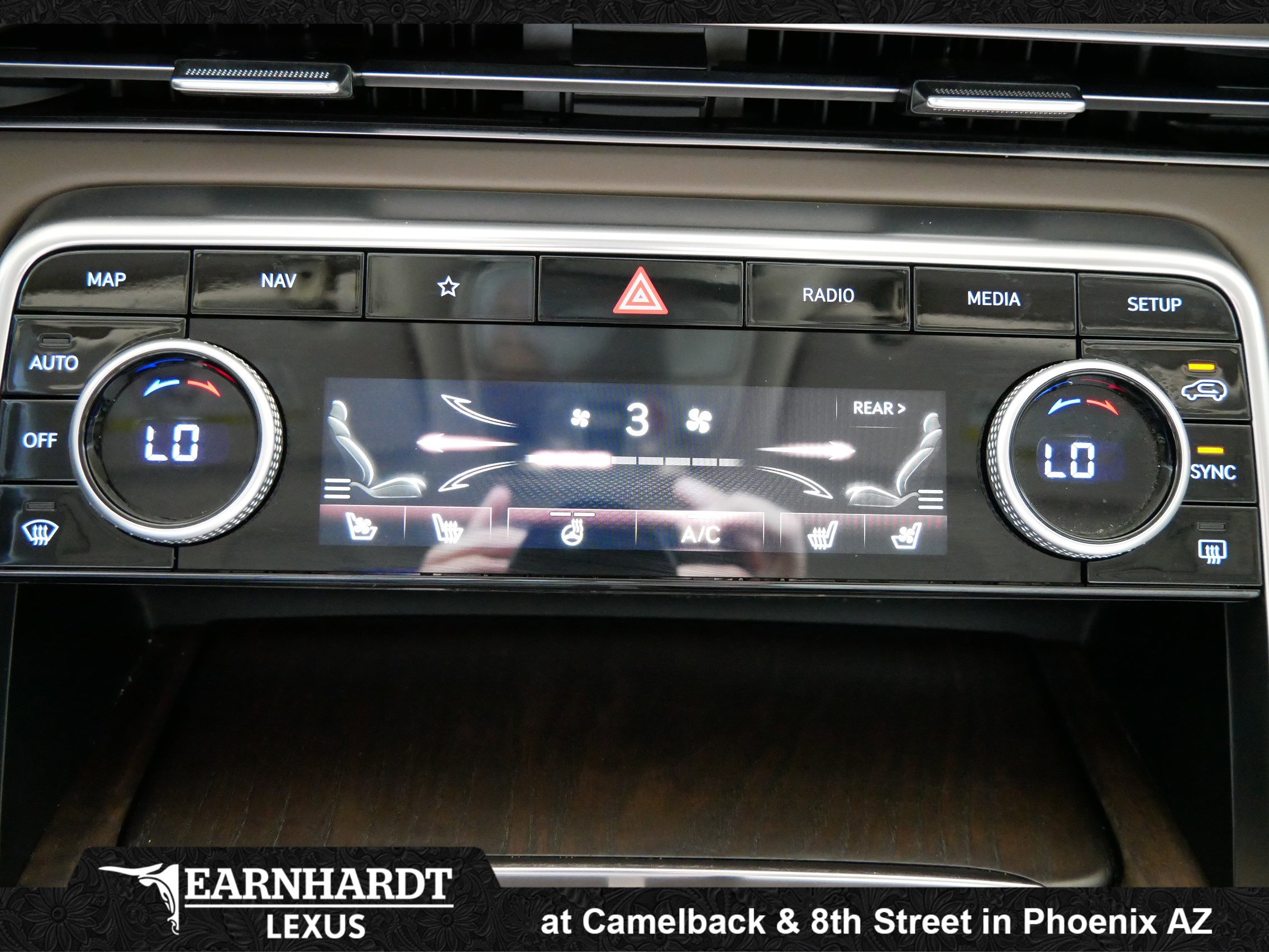 Used 2024 Genesis GV80 3.5T w/ Advanced Package image 41