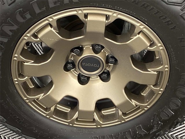 Used 2024 Toyota Tacoma Trailhunter image 29