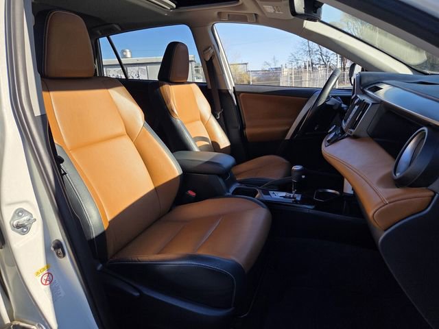 Used 2016 Toyota RAV4 Limited image 13
