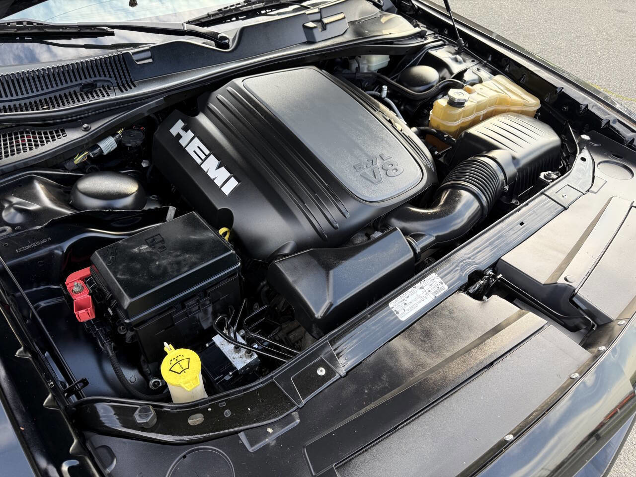 Used 2014 Dodge Challenger R/T w/ Blacktop Package image 22