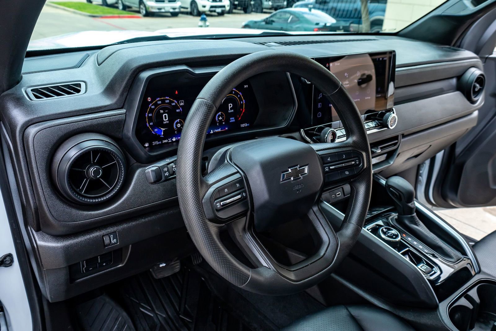 Used 2025 Chevrolet Colorado Trail Boss AWD/4WD image 16