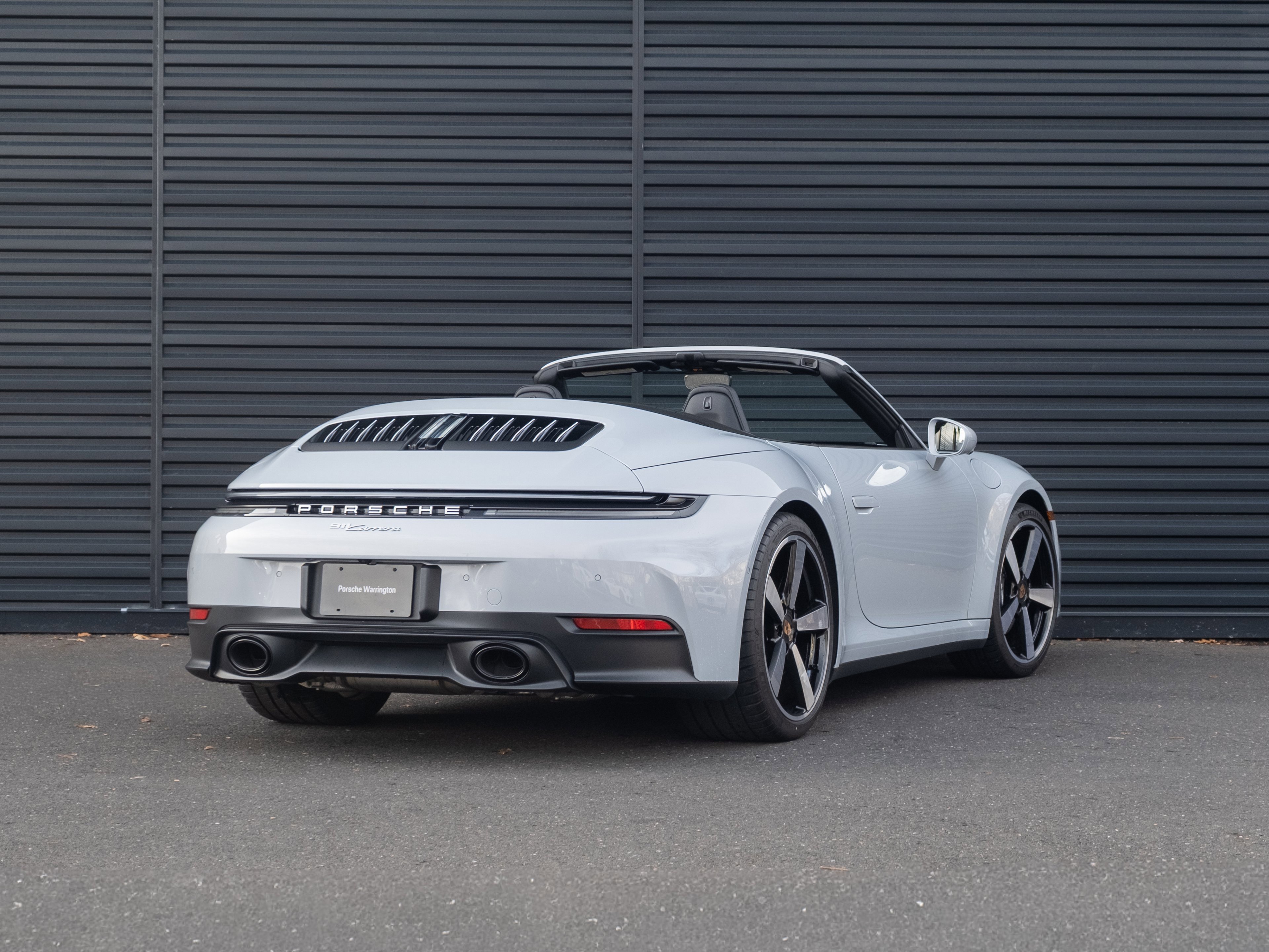 Certified 2025 Porsche 911 Carrera image 8