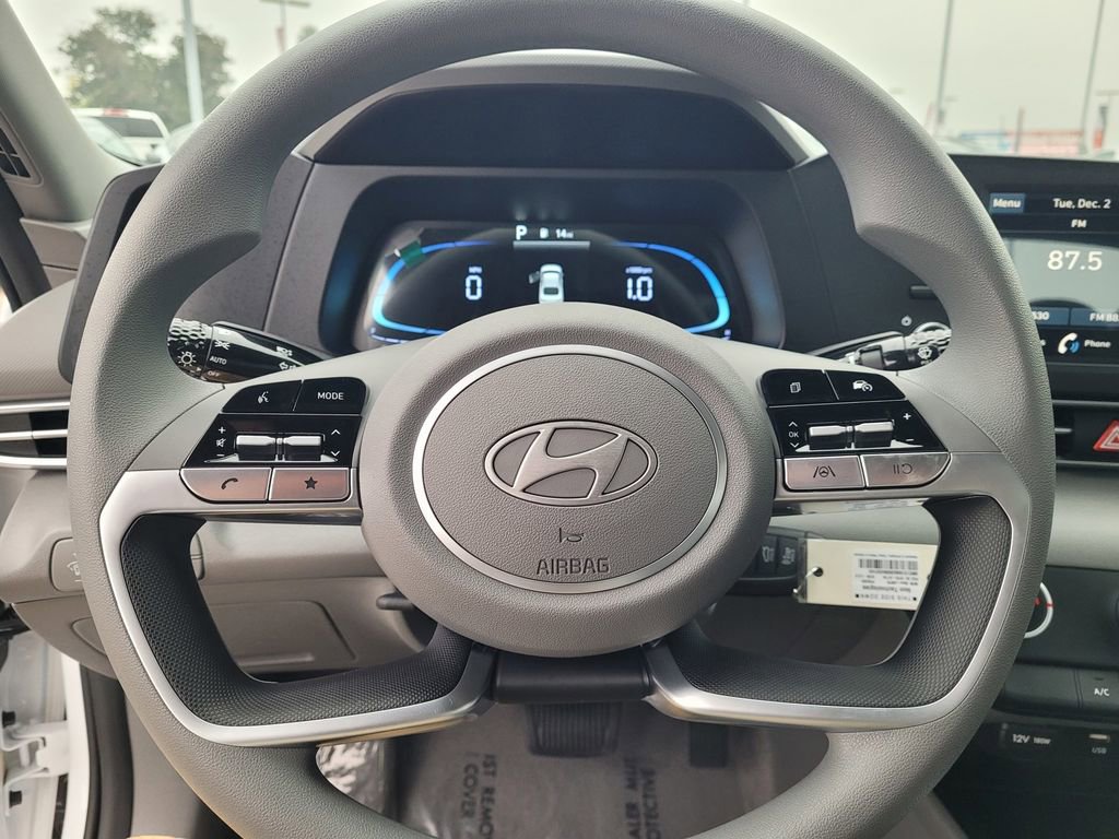 New 2026 Hyundai Elantra SE image 12
