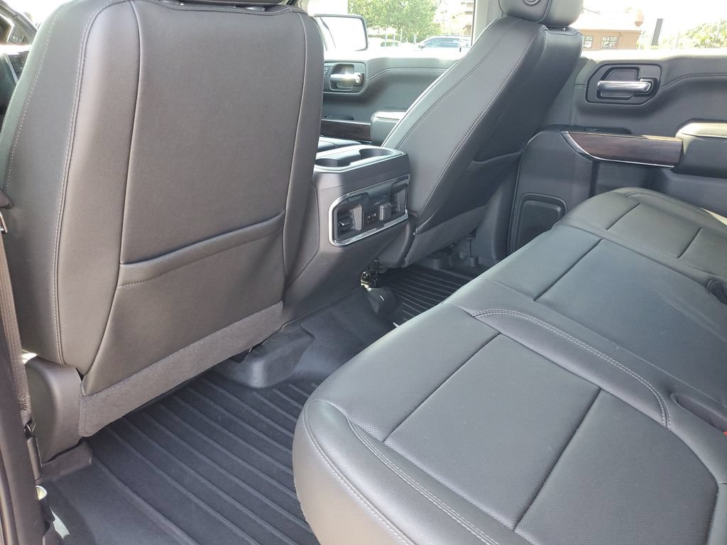 Used 2022 GMC Sierra 1500 SLT w/ SLT Premium Plus Package AWD/4WD image 23