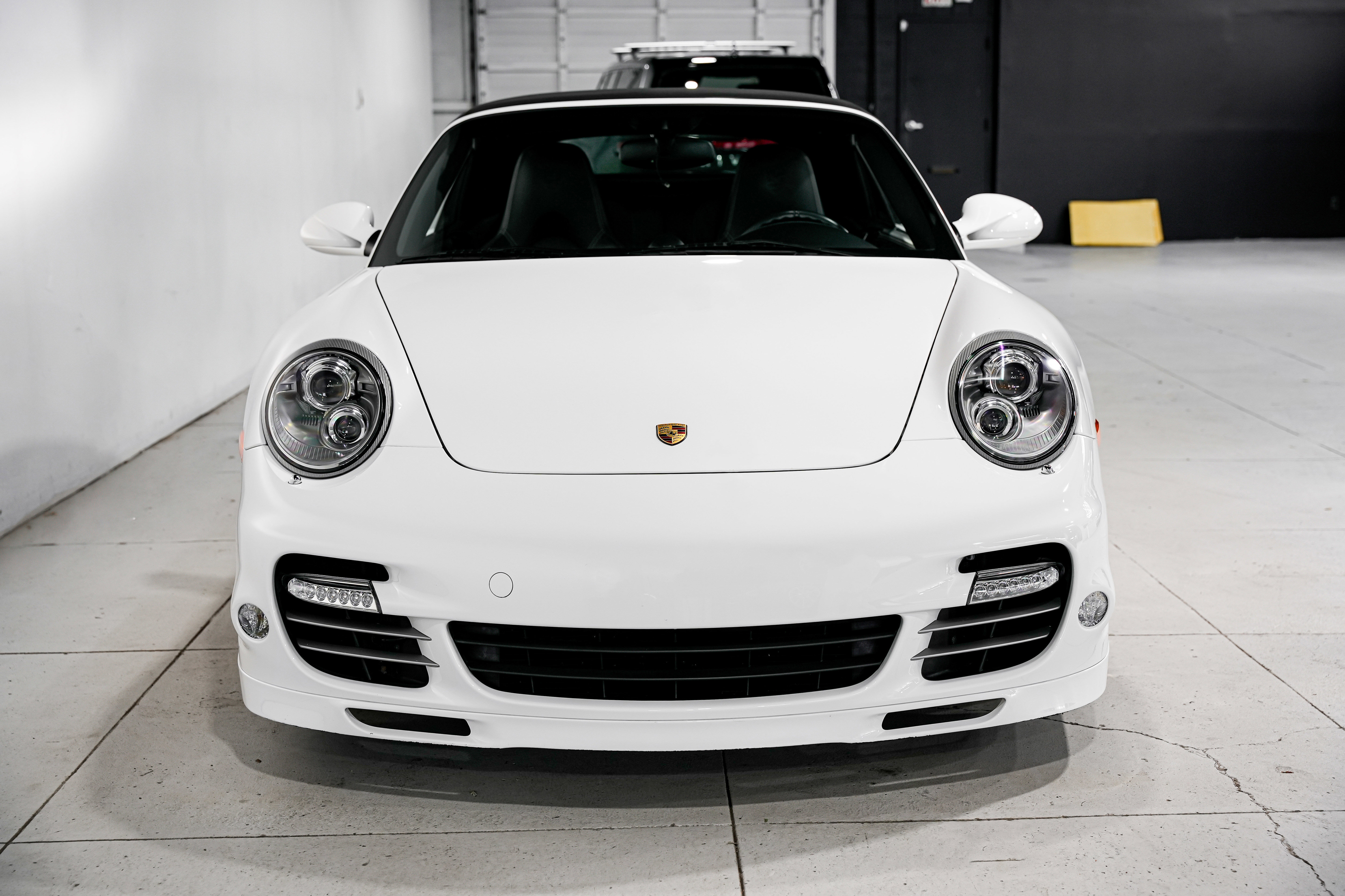 Used 2011 Porsche 911 Turbo S image 5