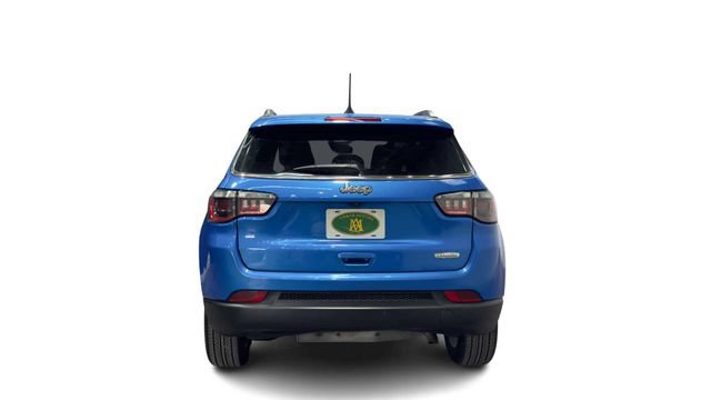Used 2022 Jeep Compass Latitude FWD image 3