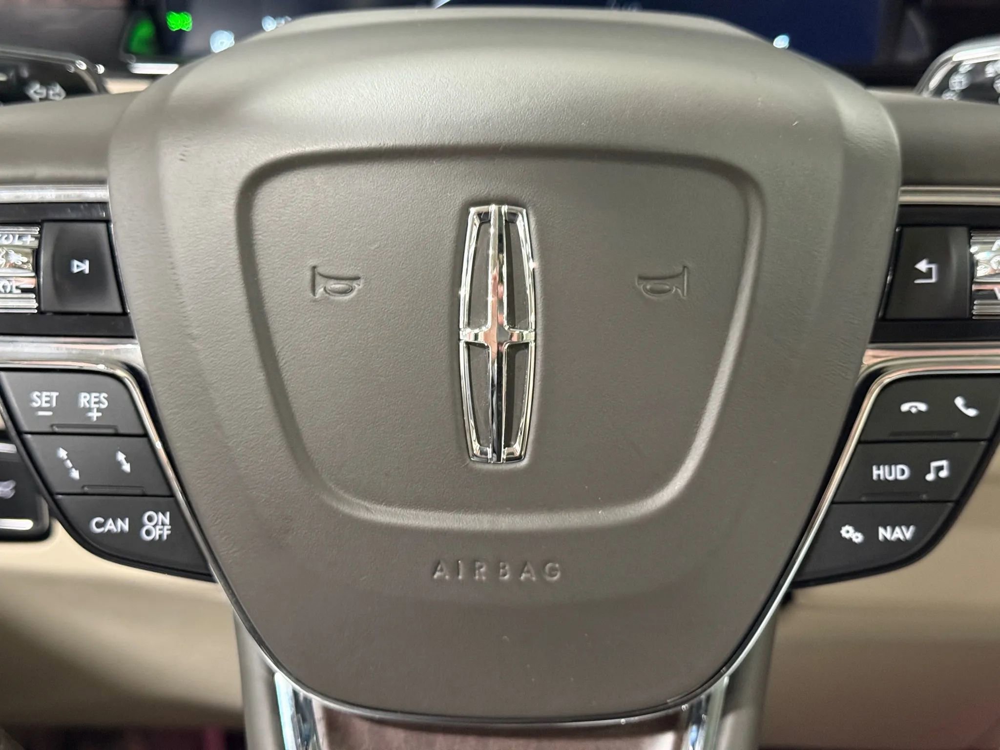 Used 2020 Lincoln Navigator Reserve w/ Luxury Package image 26