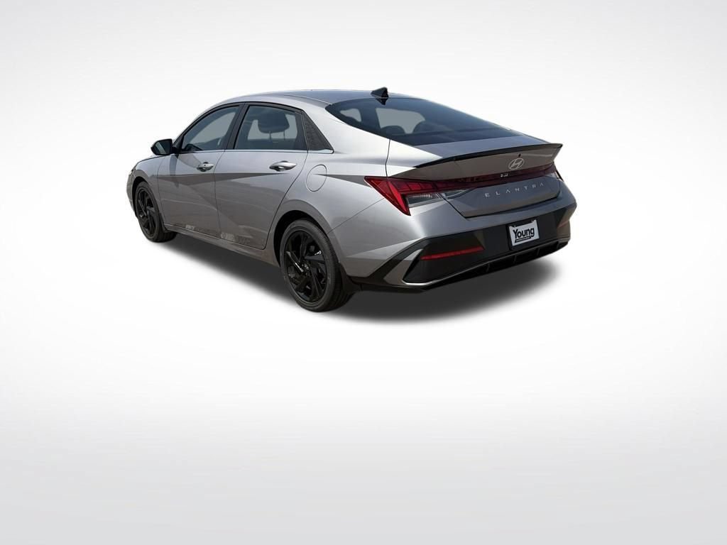 Used 2026 Hyundai Elantra SEL Sport Premium FWD video 3