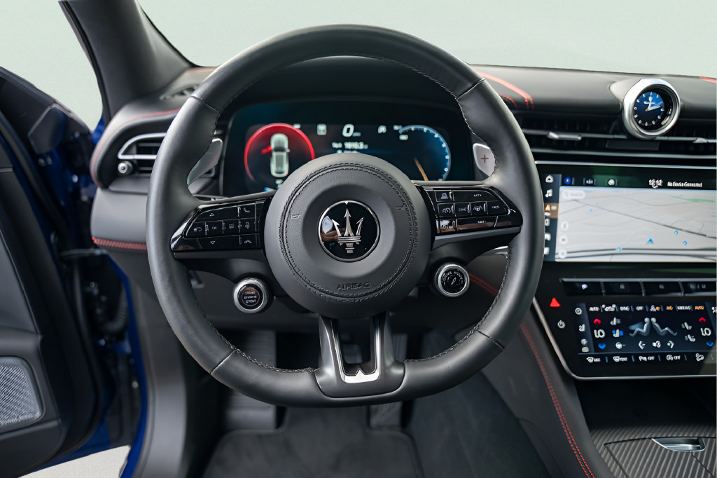 Used 2023 Maserati Grecale Trofeo AWD/4WD image 29