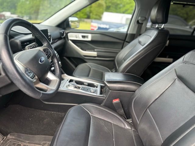 Used 2021 Ford Explorer Limited image 13