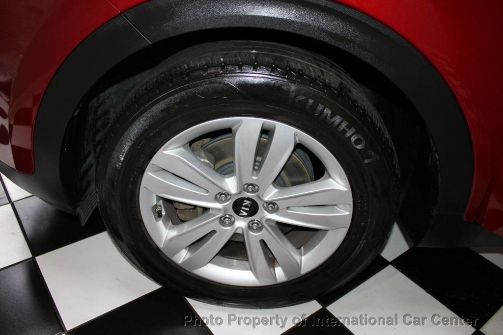 Used 2018 Kia Sportage LX w/ LX Popular Package image 32