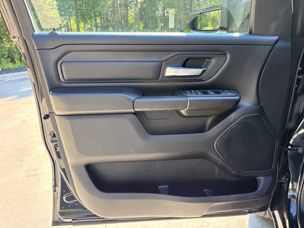 Used 2026 RAM 1500 Express AWD/4WD image 13