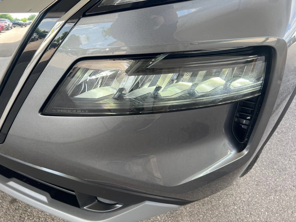 Certified 2023 Nissan Rogue S AWD/4WD image 28