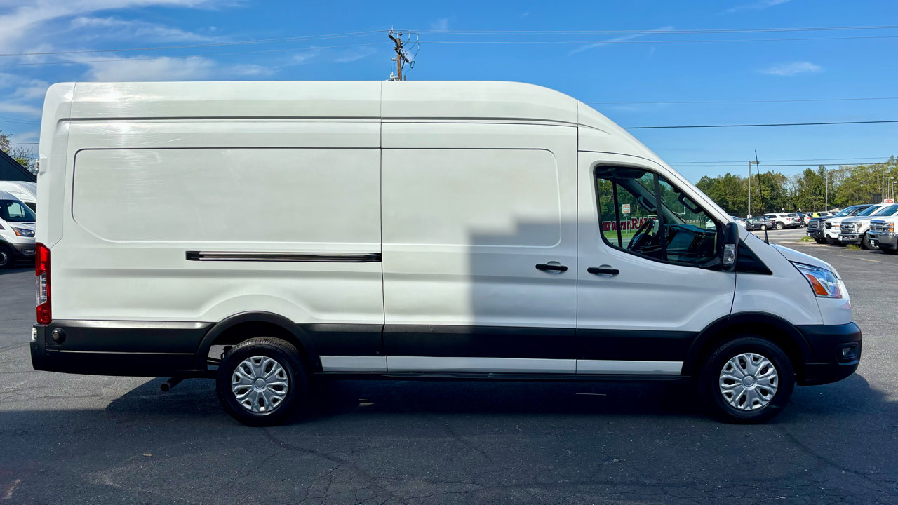 Used 2020 Ford Transit 250 148 High Roof Extended w/ Load Area Protection Package image 5