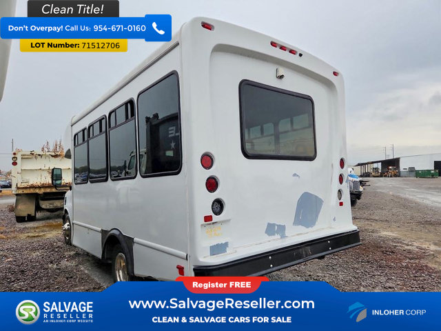 Used 2022 Chevrolet Express 4500 w/ Shuttle Bus Package RWD image 3