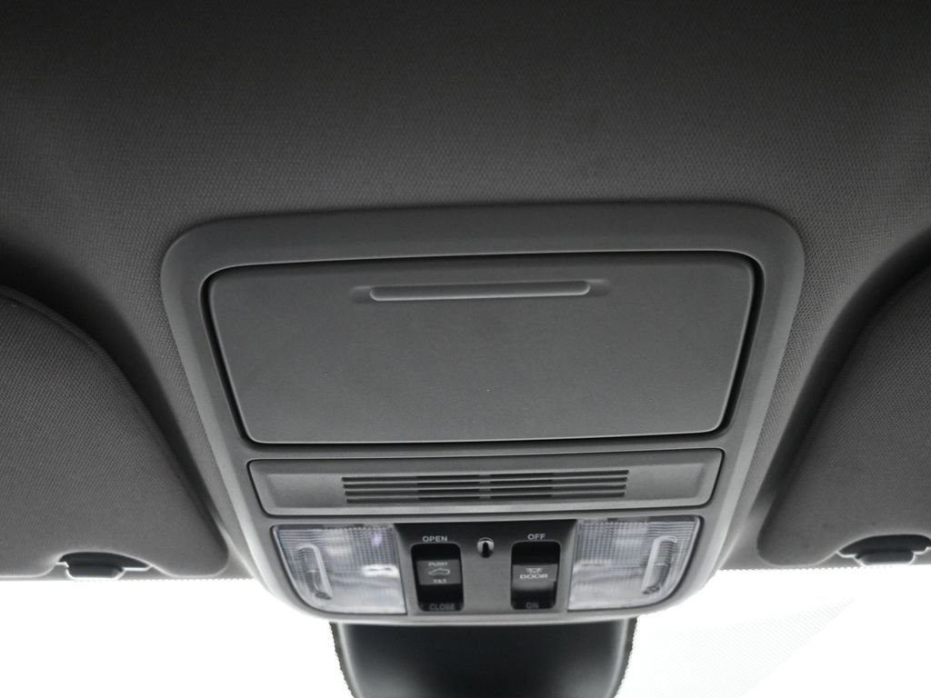 Certified 2024 Honda Odyssey EX-L image 17