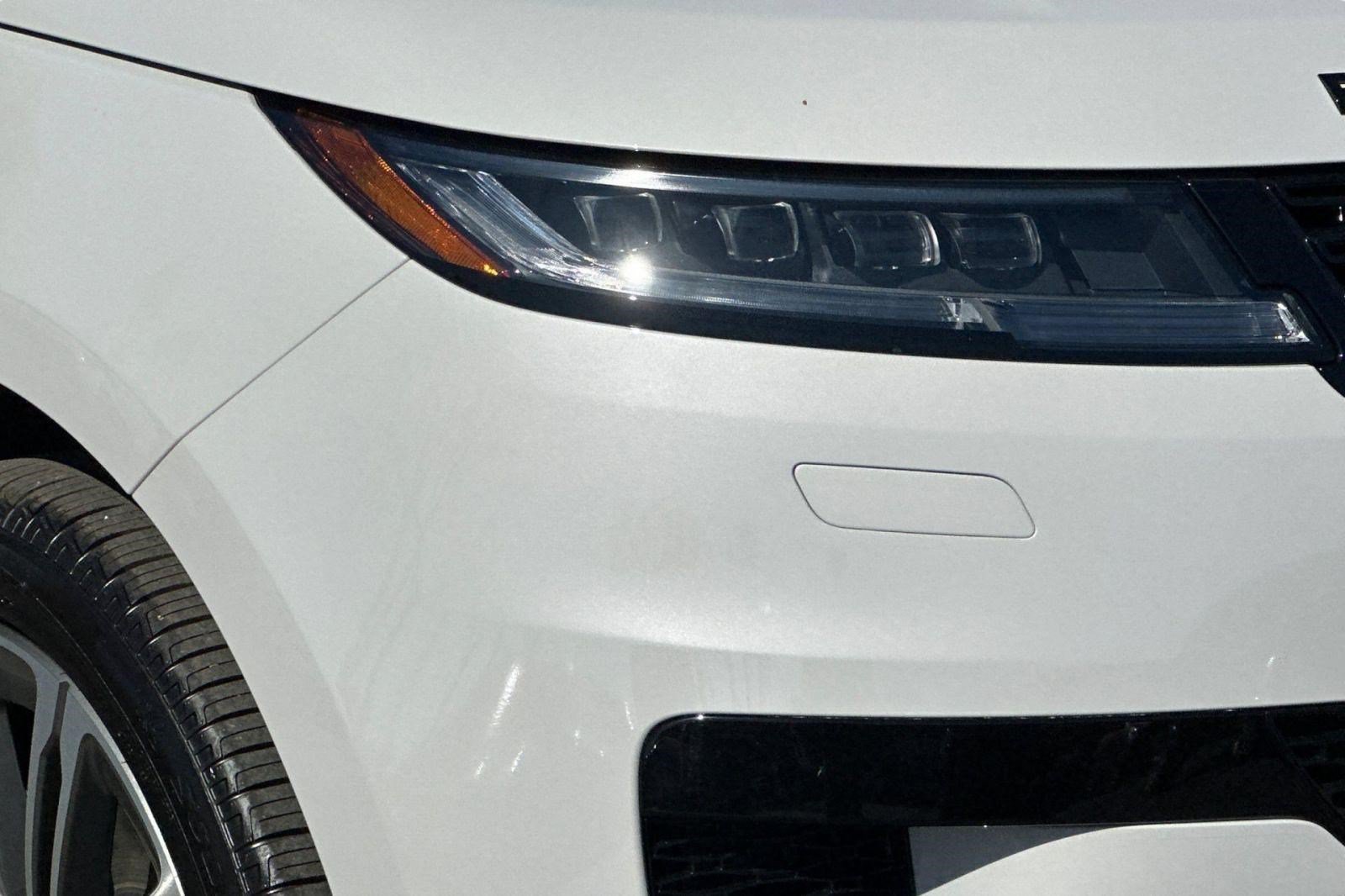 New 2026 Land Rover Range Rover Sport Dynamic SE AWD/4WD image 12
