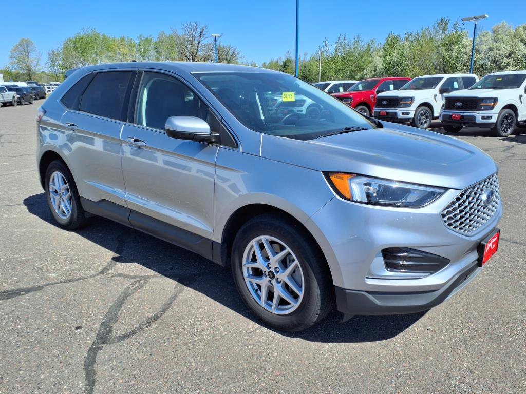 Certified 2023 Ford Edge SEL image 8