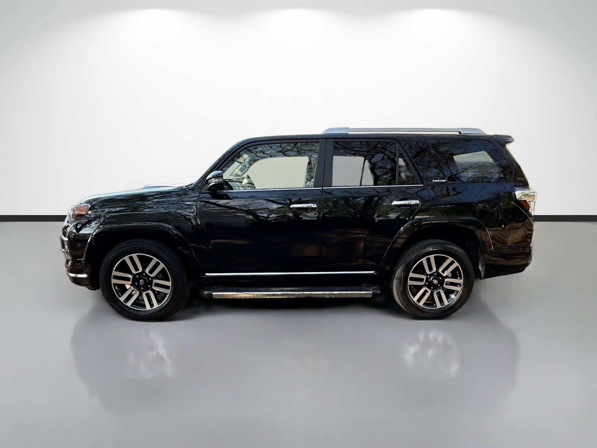 Used 2021 Toyota 4Runner Limited image 6