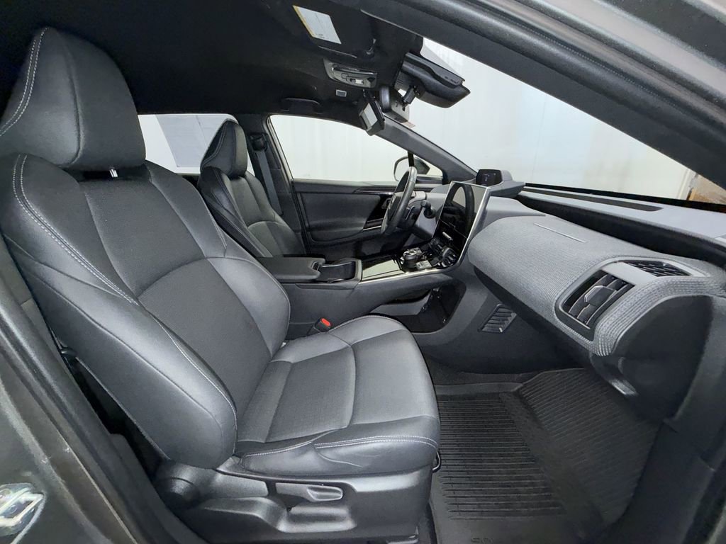Certified 2023 Subaru Solterra AWD image 16