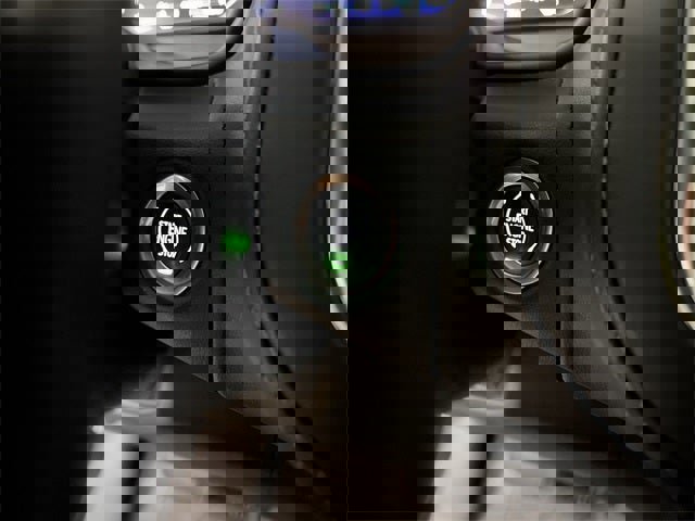 Used 2023 Chevrolet Suburban Z71 w/ Luxury Package image 51