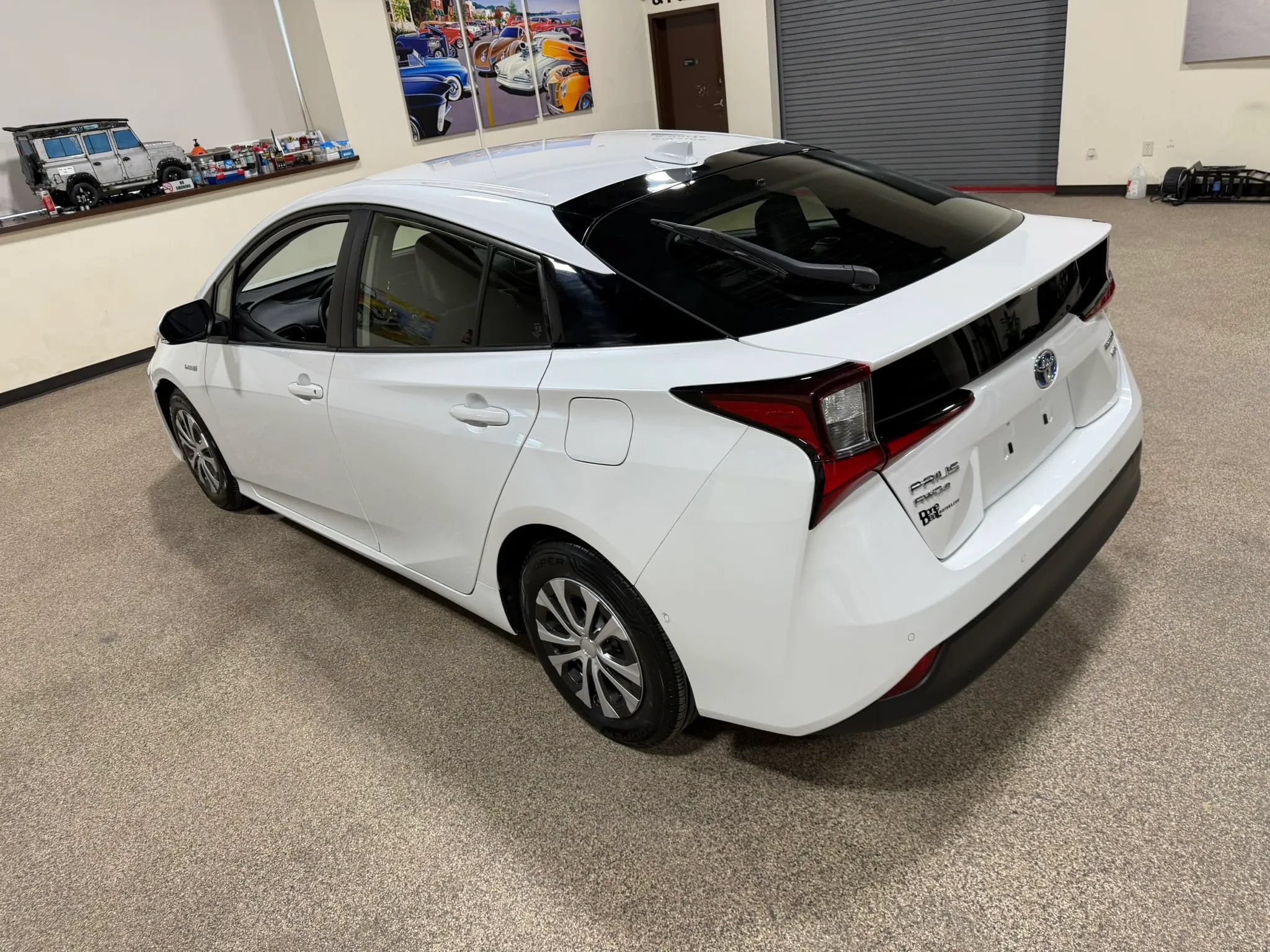 Used 2022 Toyota Prius XLE AWD/4WD image 19