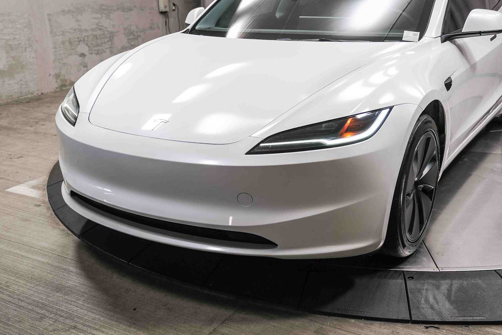 Used 2024 Tesla Model 3 Standard Range RWD image 11