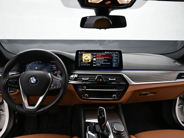 Used 2023 BMW 530i w/ Convenience Package RWD image 15