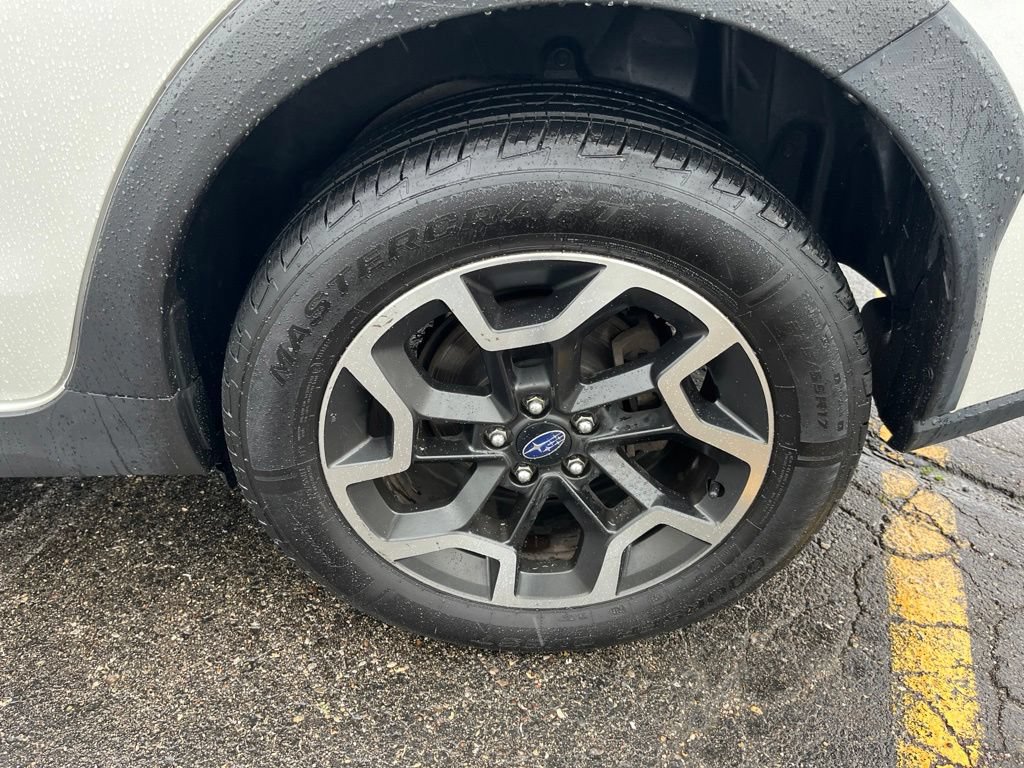Used 2017 Subaru Crosstrek 2.0i AWD/4WD image 11