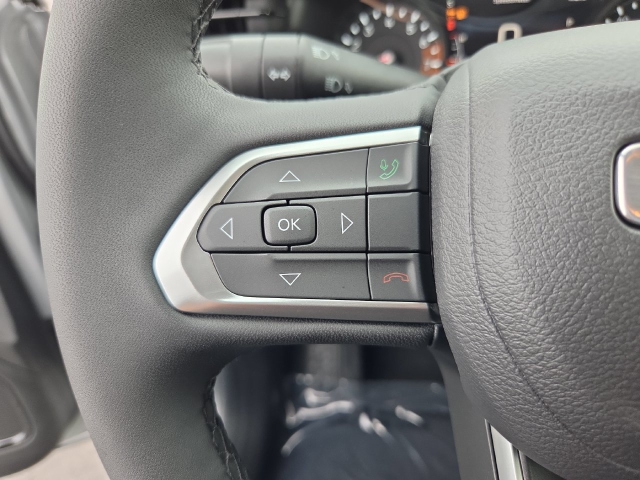 New 2026 Jeep Compass Latitude AWD/4WD image 30