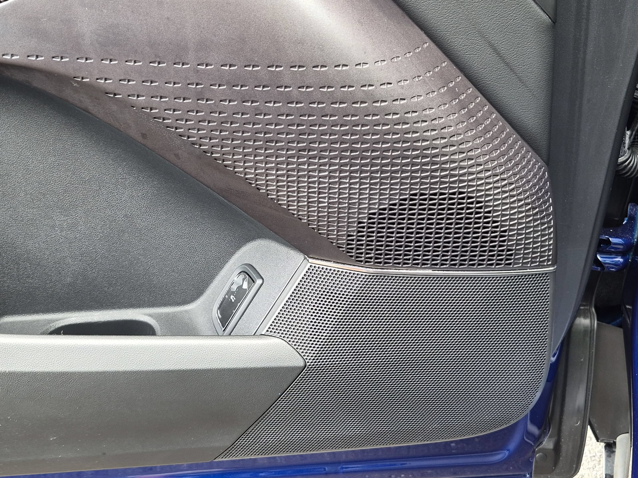Certified 2024 Cadillac Lyriq Tech RWD image 23