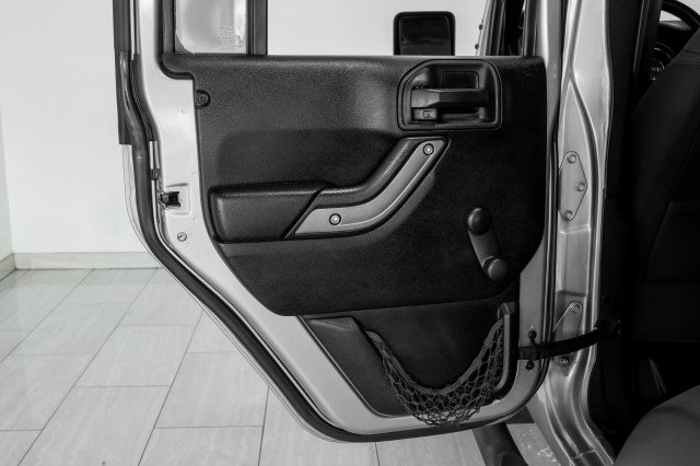 Used 2014 Jeep Wrangler Unlimited Sport AWD/4WD image 37