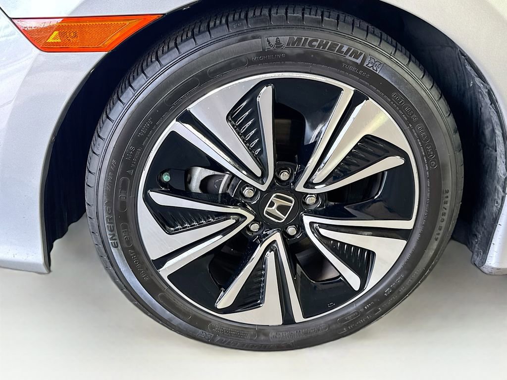 Used 2018 Honda Civic EX-T image 38
