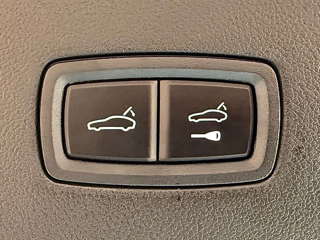 New 2025 Porsche Cayenne S image 28