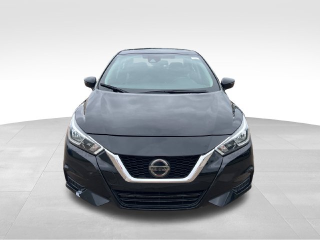 Used 2021 Nissan Versa SV FWD image 11