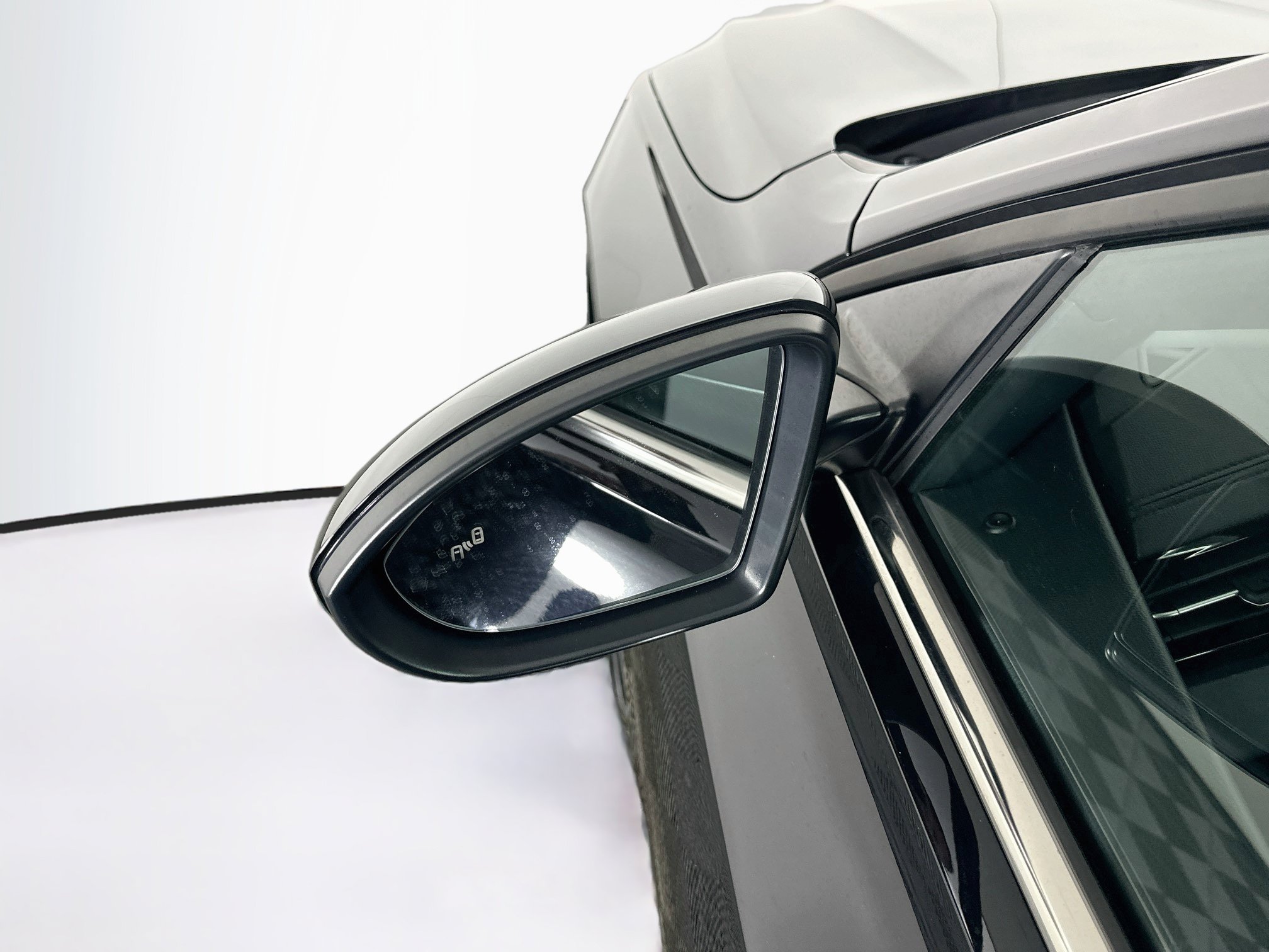 Used 2025 Volkswagen Jetta SE FWD image 16