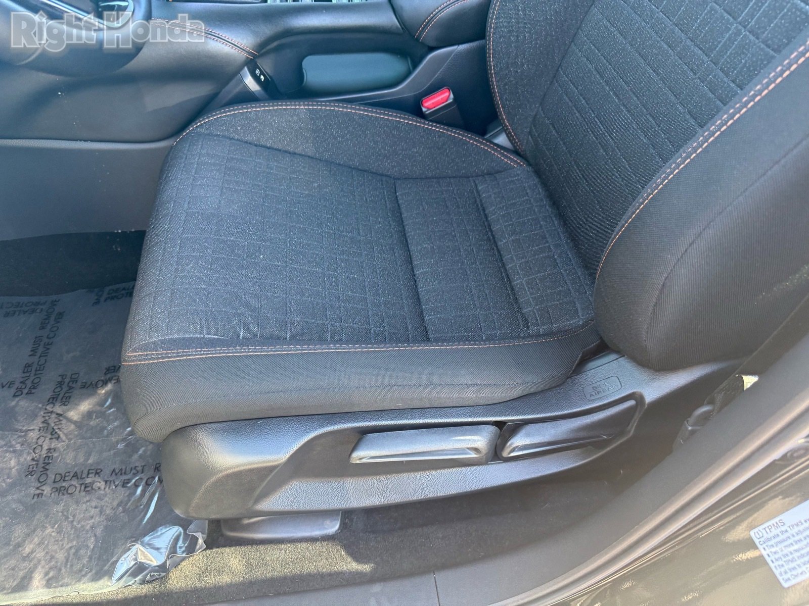 Certified 2025 Honda HR-V Sport image 14