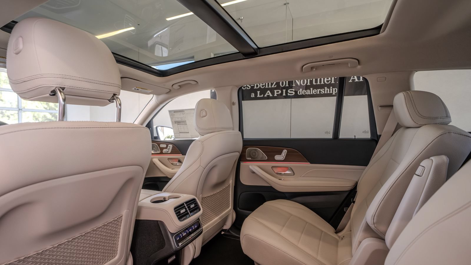 New 2026 Mercedes-Benz GLS 450 4MATIC image 26