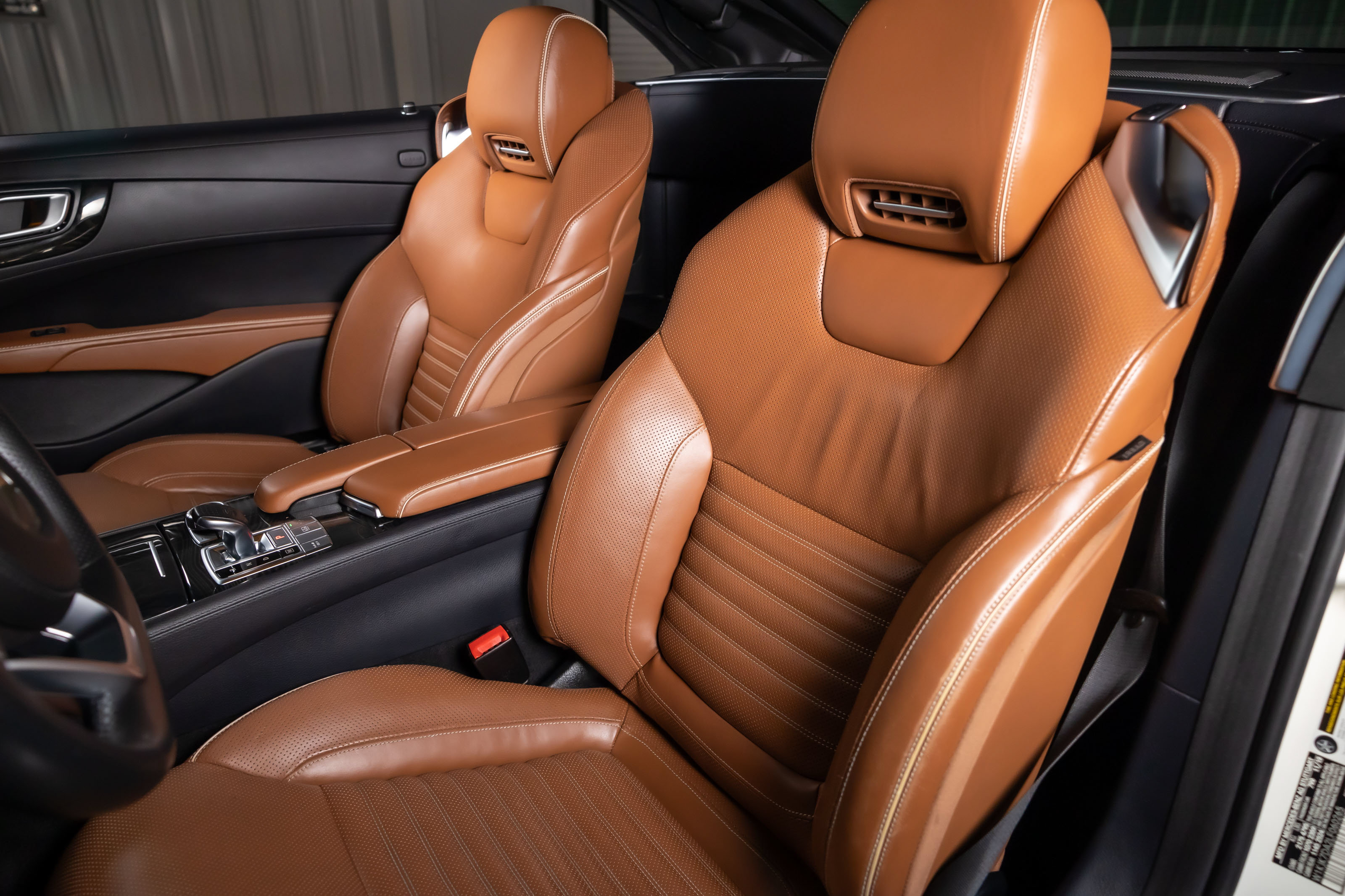 Used 2020 Mercedes-Benz SL 550 image 5