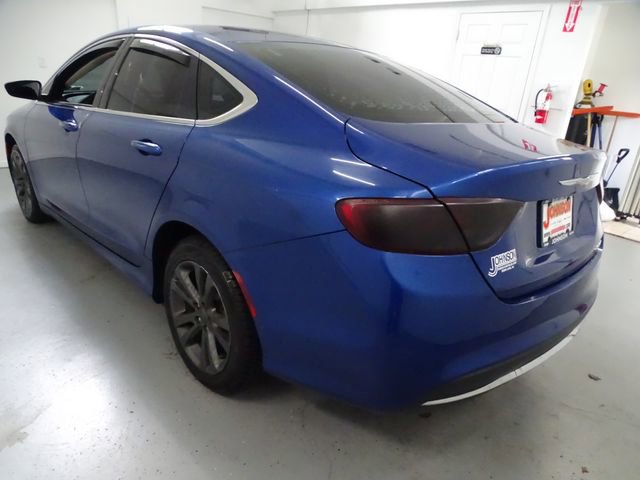 Used 2015 Chrysler 200 Limited FWD image 14