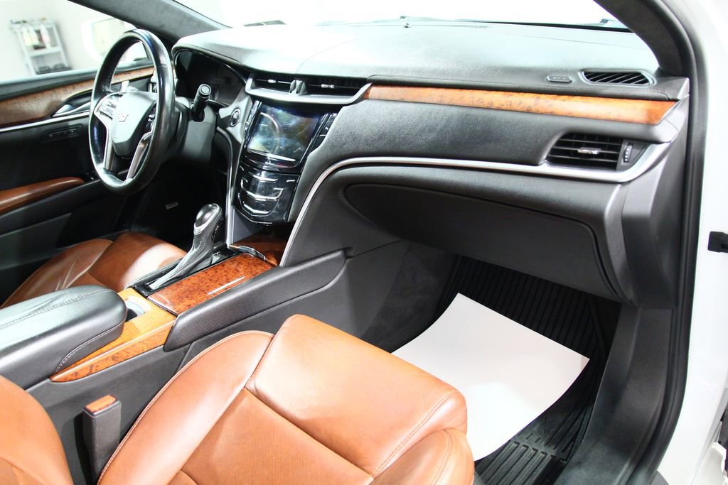 Used 2016 Cadillac XTS Luxury w/ Driver Awareness Package image 24