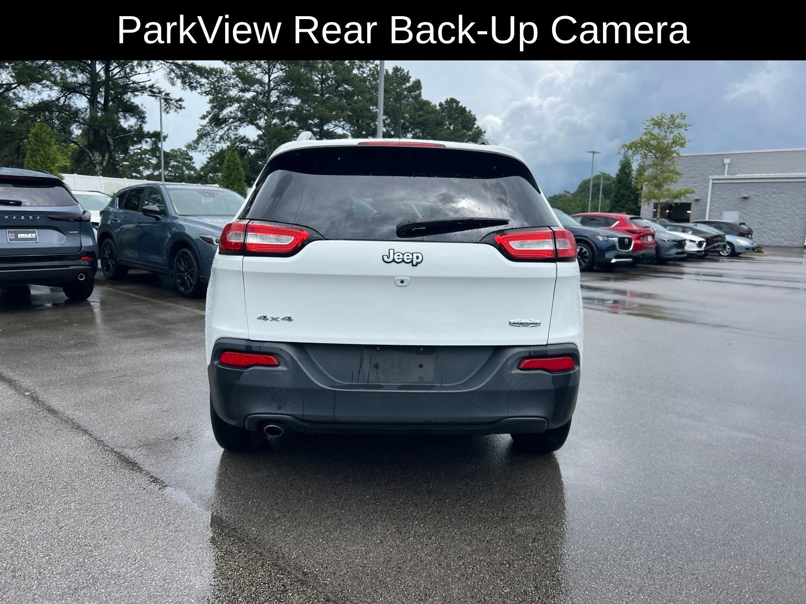 Used 2015 Jeep Cherokee Latitude w/ Cold Weather Group AWD/4WD image 7