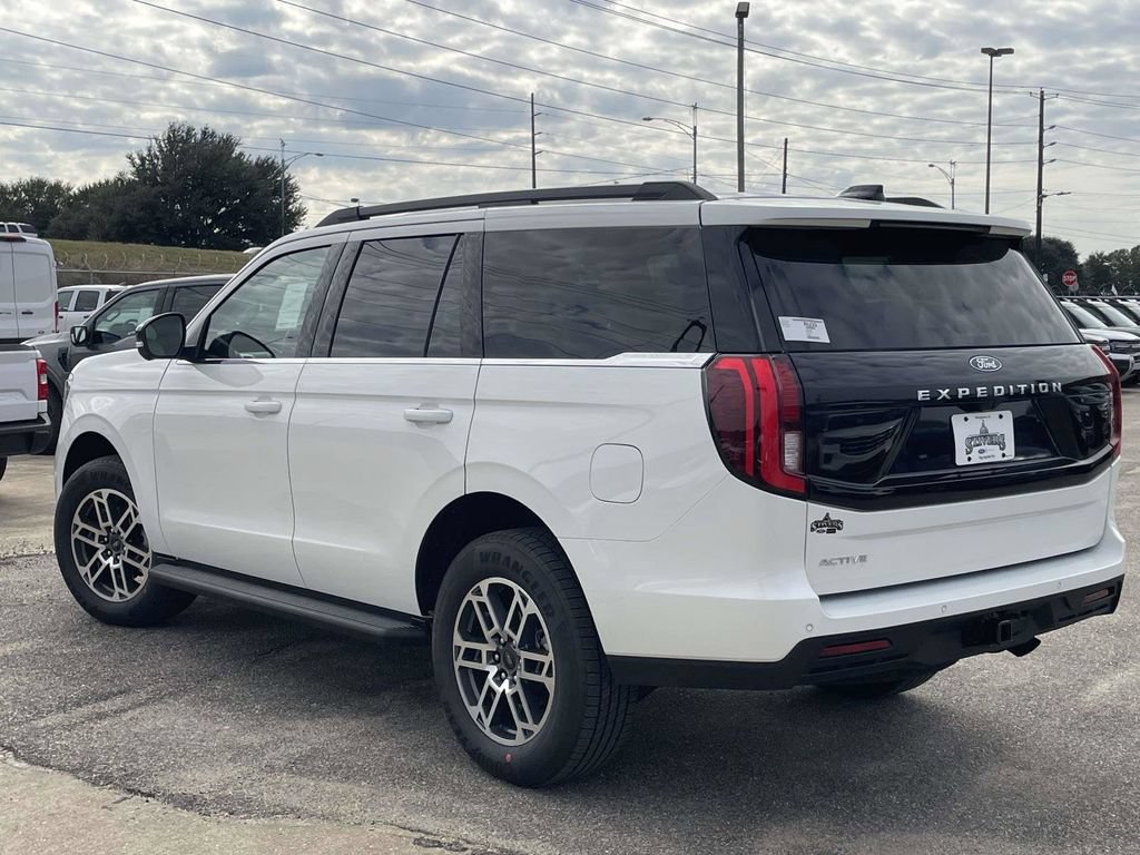 New 2026 Ford Expedition Active RWD image 5