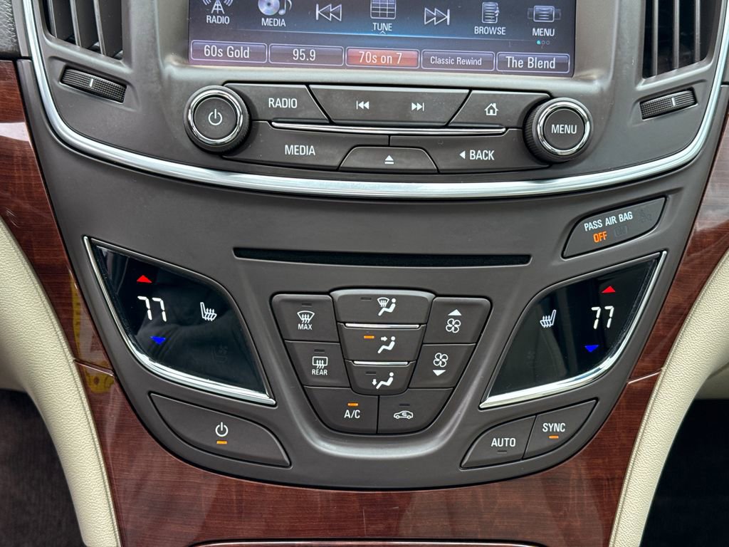 Used 2017 Buick Regal Sport Touring FWD image 24
