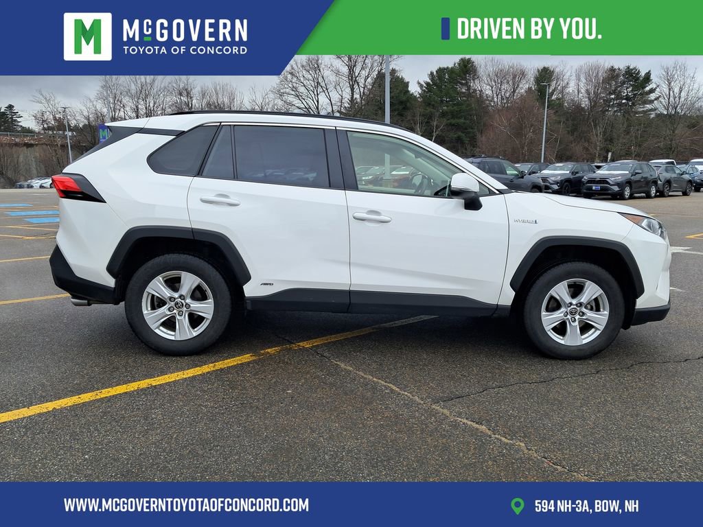 Used 2021 Toyota RAV4 XLE w/ Convenience Package AWD/4WD image 7