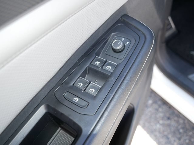 Certified 2024 Volkswagen Atlas Cross Sport SEL R-Line AWD/4WD image 16