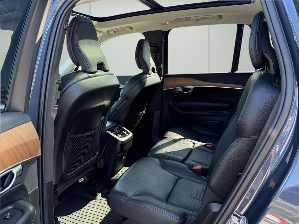 Used 2023 Volvo XC90 B5 Plus w/ Protection Package Premier AWD/4WD image 14