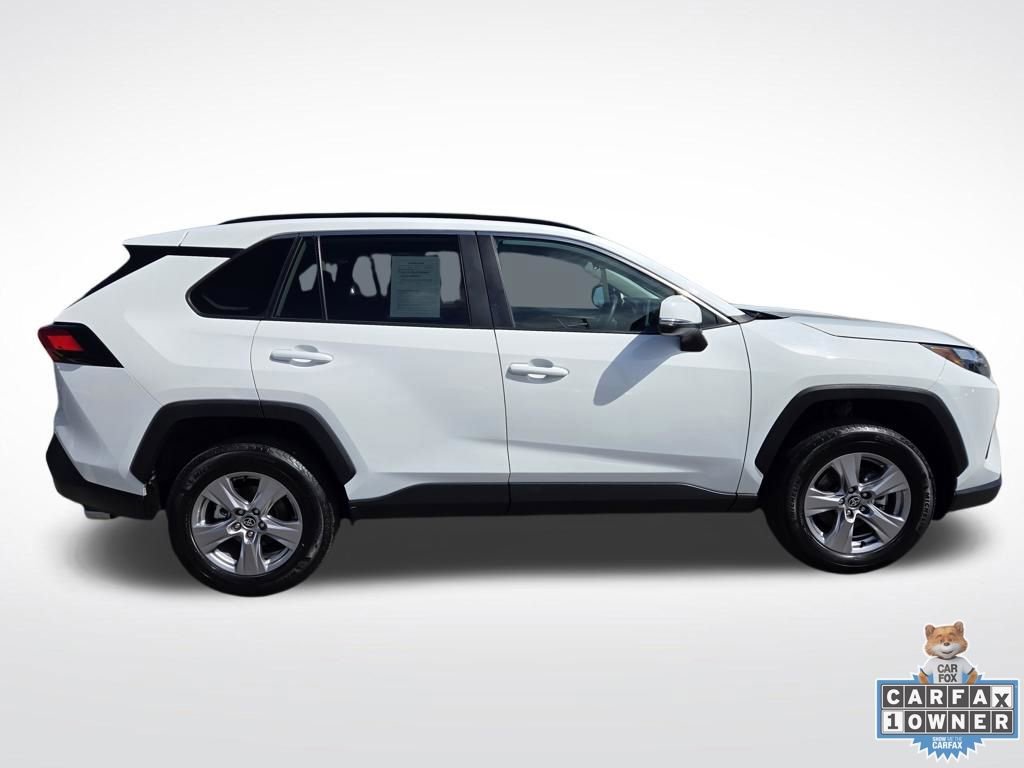 Used 2025 Toyota RAV4 XLE image 9