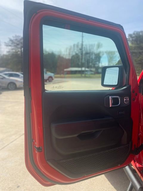 Used 2018 Jeep Wrangler Unlimited Rubicon image 16